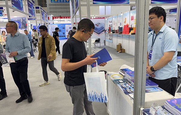 客戶咨詢光潤通產品 客戶咨詢光潤通產品